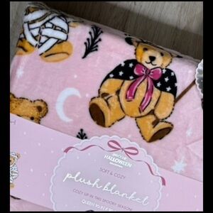 Full queen skeleton bear blanket